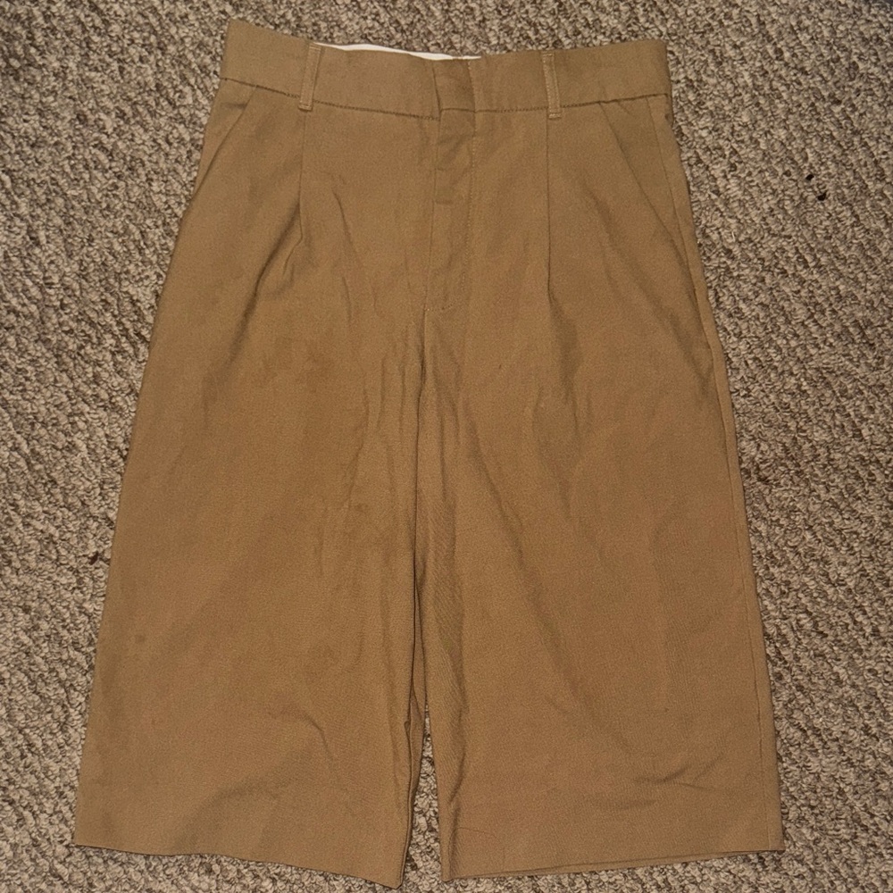 Zara Basic Tan Slack Style Pleated Wide Leg Bermuda 15” Pants Size S